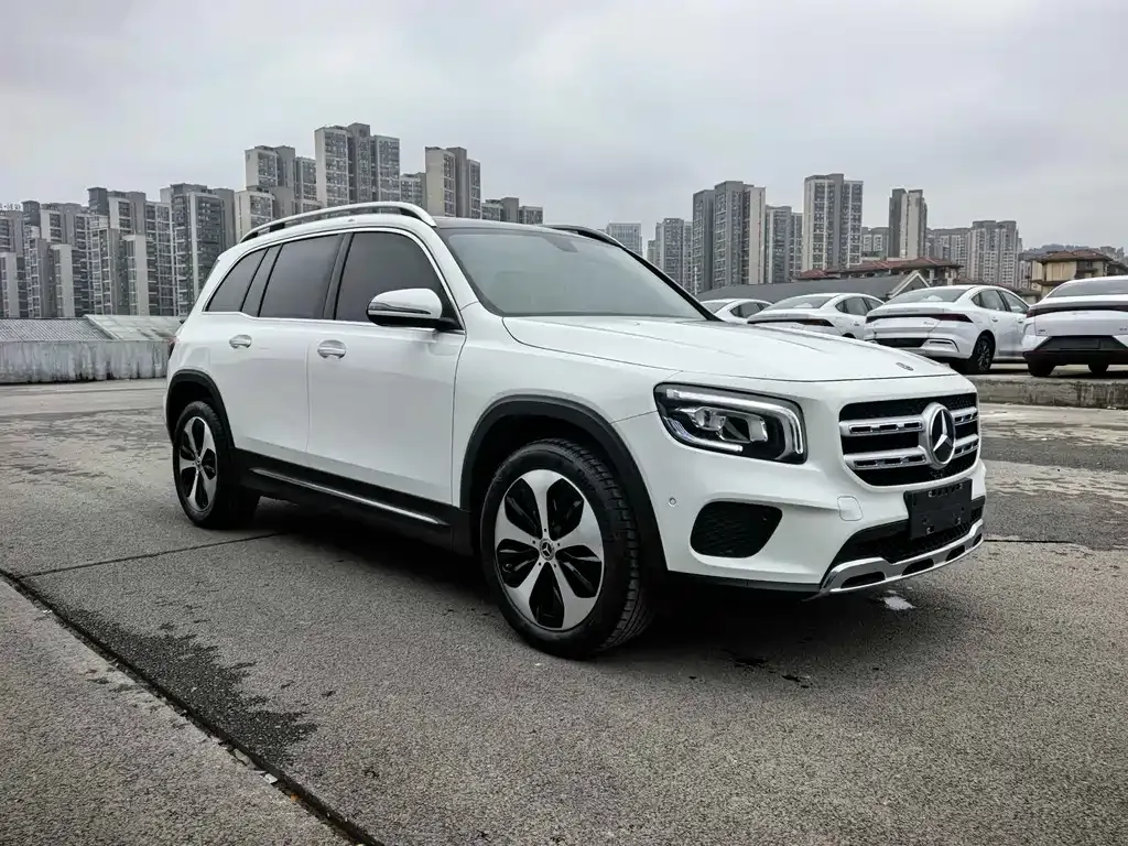 Mercedes-Benz GLB — фото 4