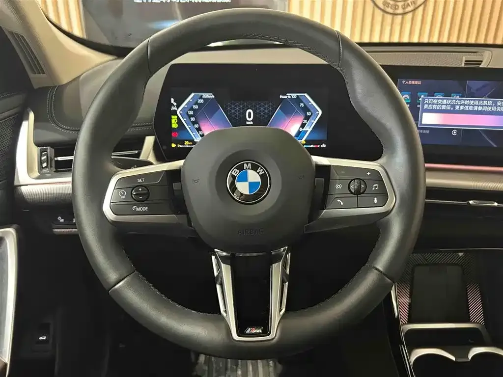 BMW X1 — фото 9