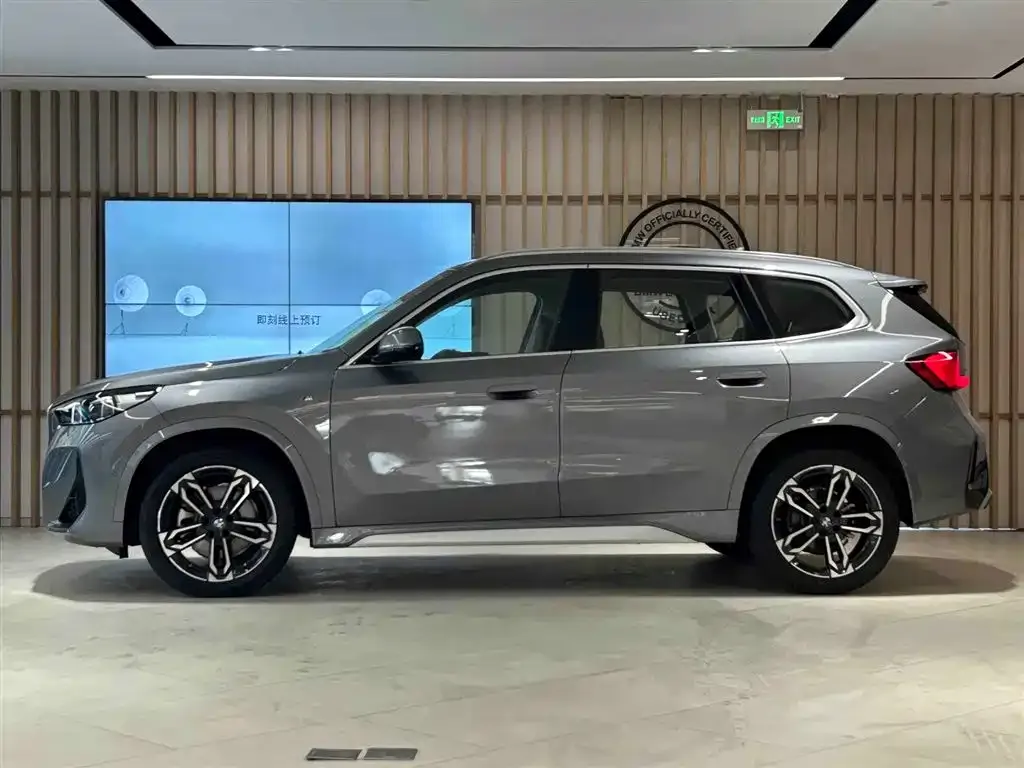 BMW X1 — фото 2