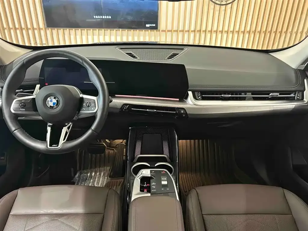 BMW X1 — фото 10