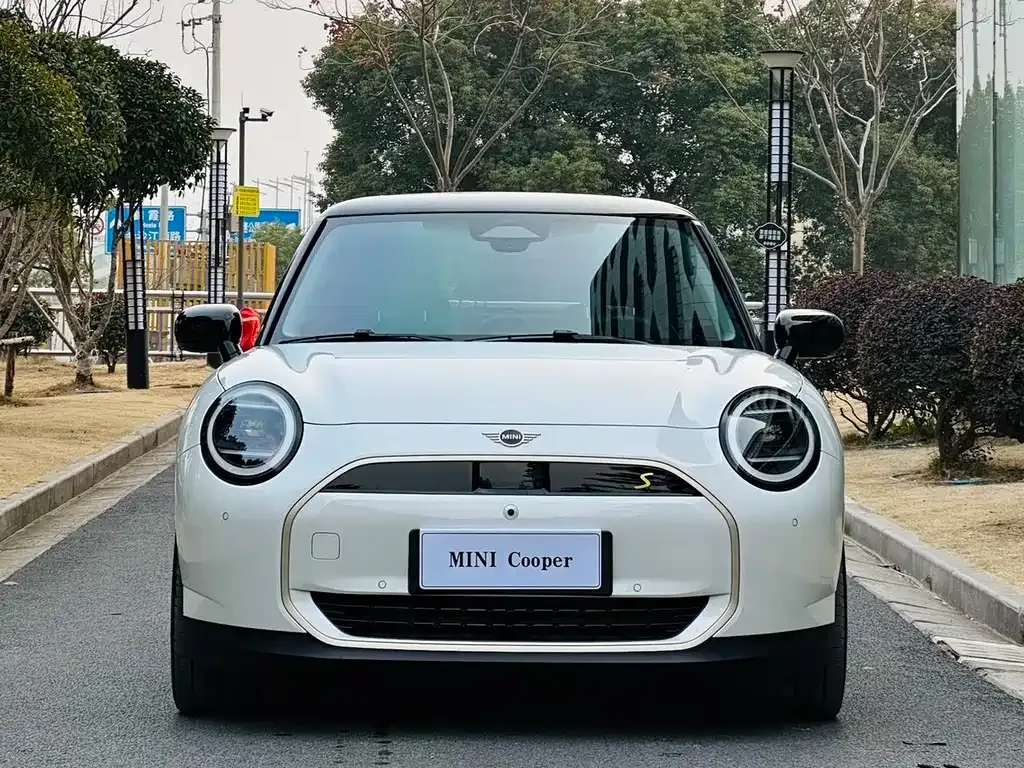 MINI Cooper EV — фото 5