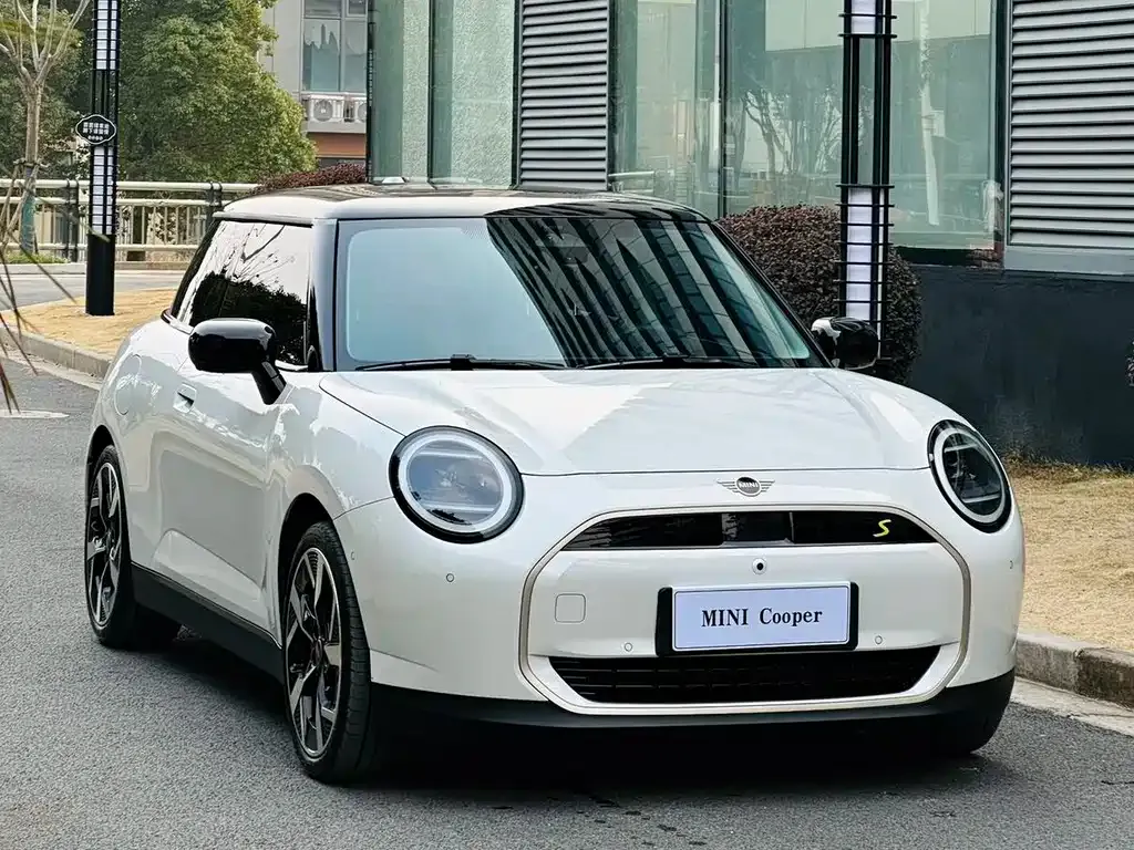 MINI Cooper EV — фото 7