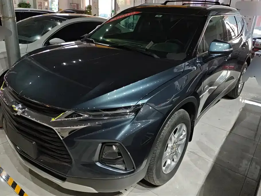 Chevrolet Blazer — фото 1