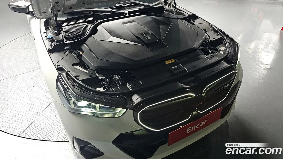 BMW i5 — фото 10