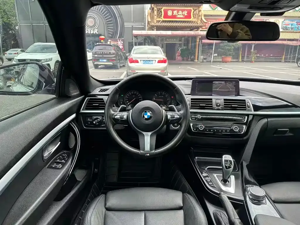 BMW 3 Series GT — фото 6