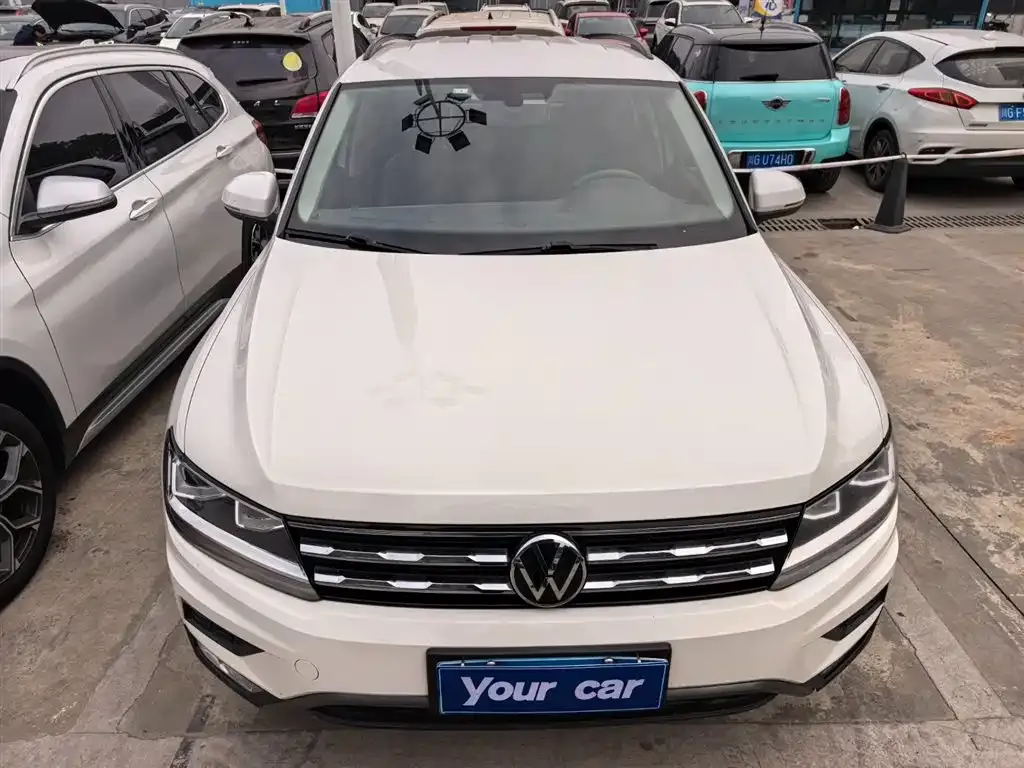 Volkswagen Tiguan L — фото 6