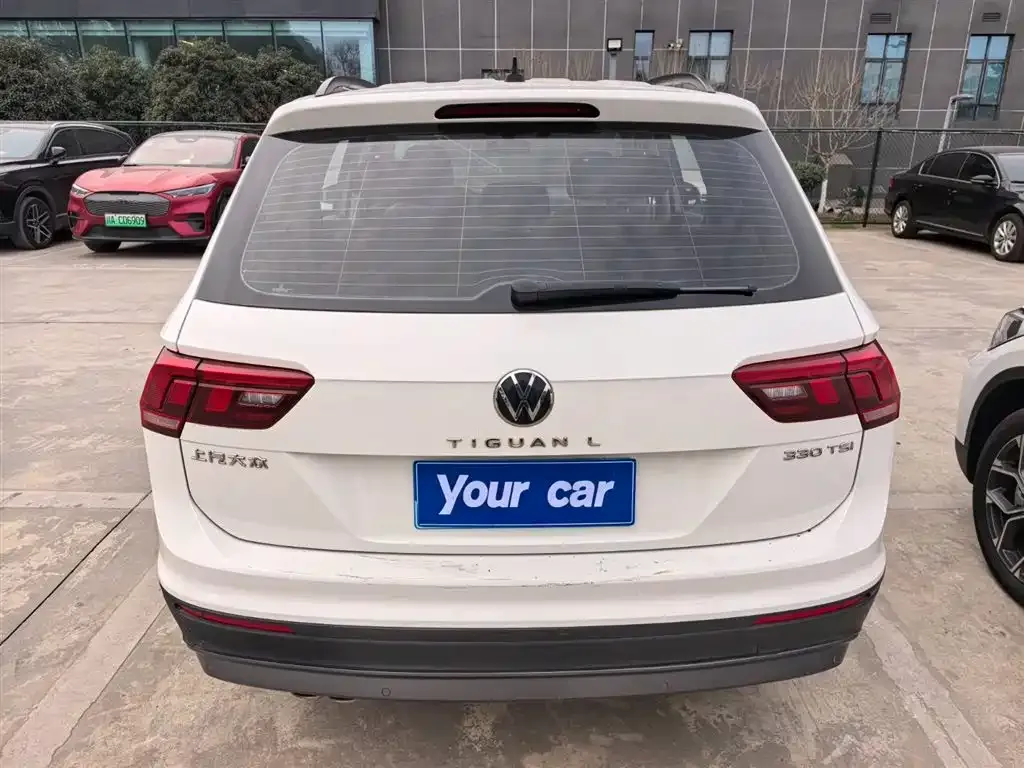 Volkswagen Tiguan L — фото 8