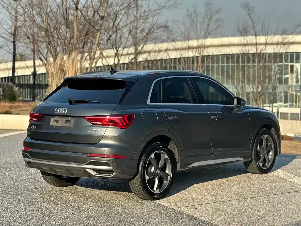 Audi Q3 — фото 3