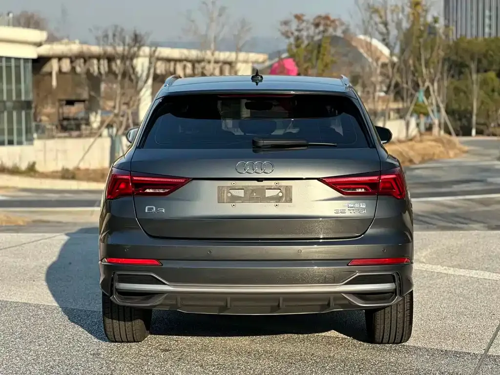 Audi Q3 — фото 5