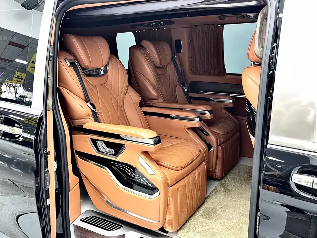 Mercedes-Benz Vito — фото 10