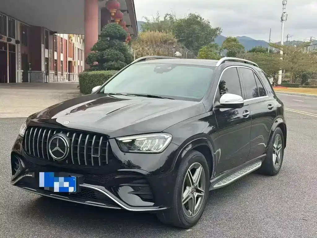 Mercedes-Benz GLE — фото 1