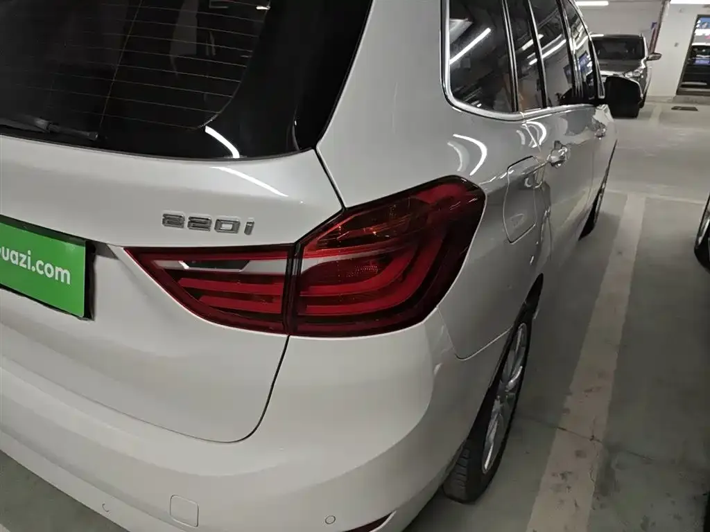 BMW 2 Series Gran Tourer — фото 7