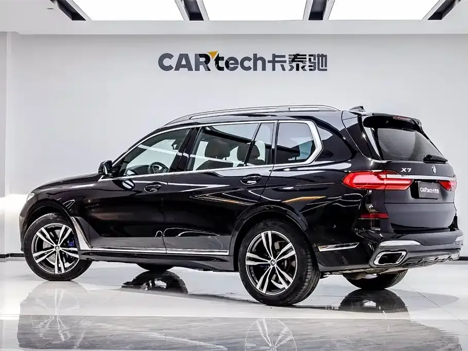 BMW X7 — фото 8
