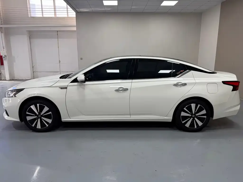 Nissan Teana — фото 5