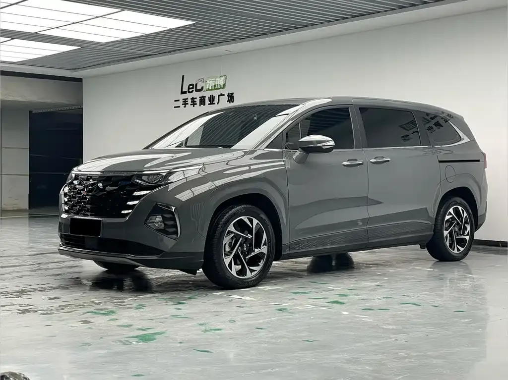 Hyundai Custo — фото 1