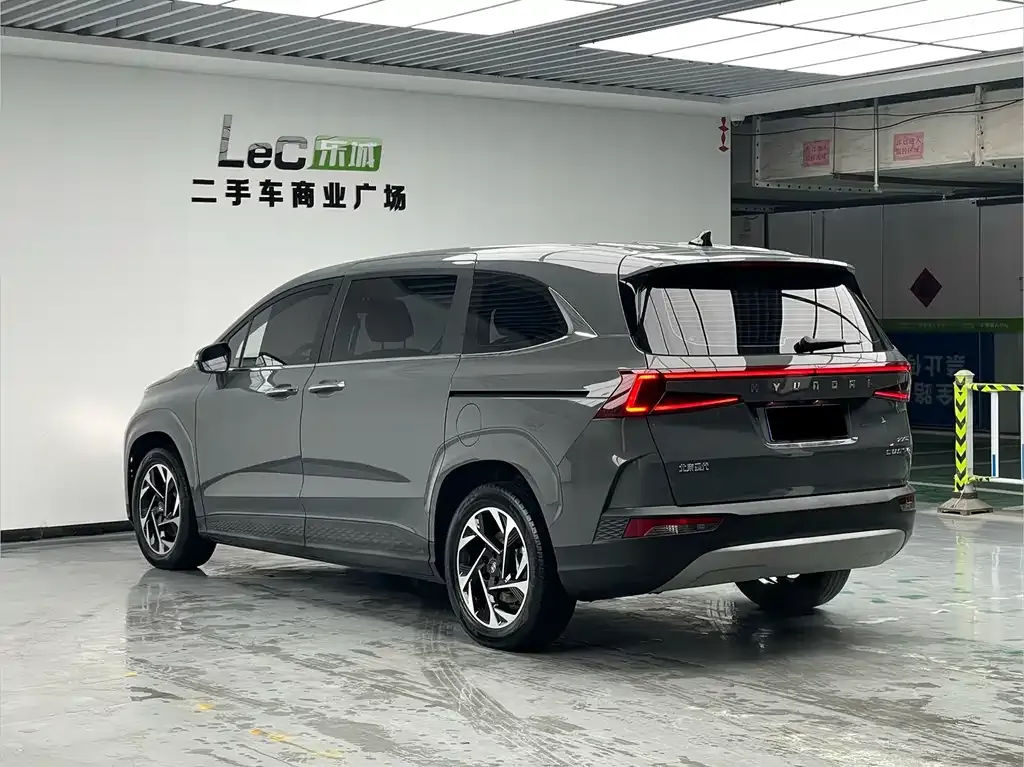 Hyundai Custo — фото 7