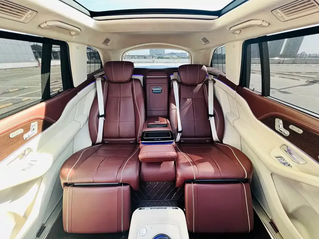 Mercedes-Benz GLS — фото 10