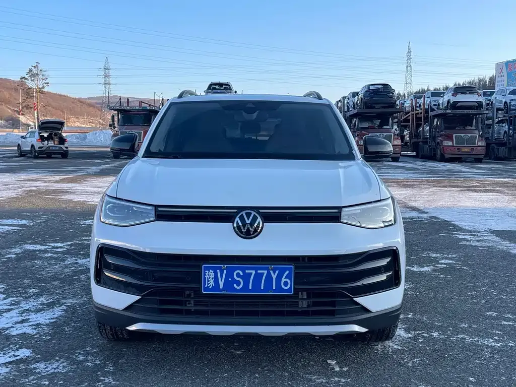 Volkswagen Tharu — фото 8
