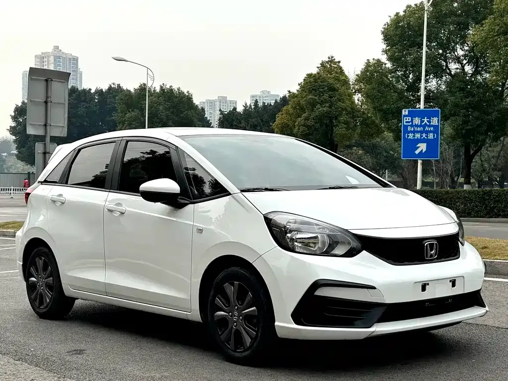 Honda Fit — фото 5