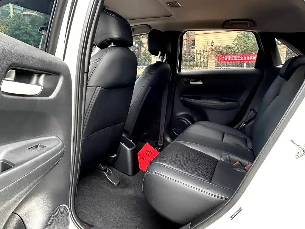 Honda Fit — фото 9