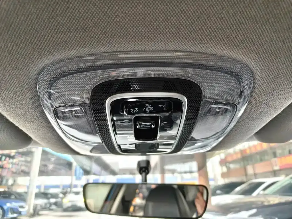Hyundai Elantra — фото 10