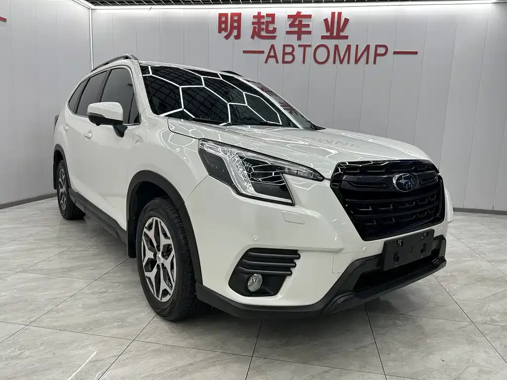 Subaru Forester — фото 5