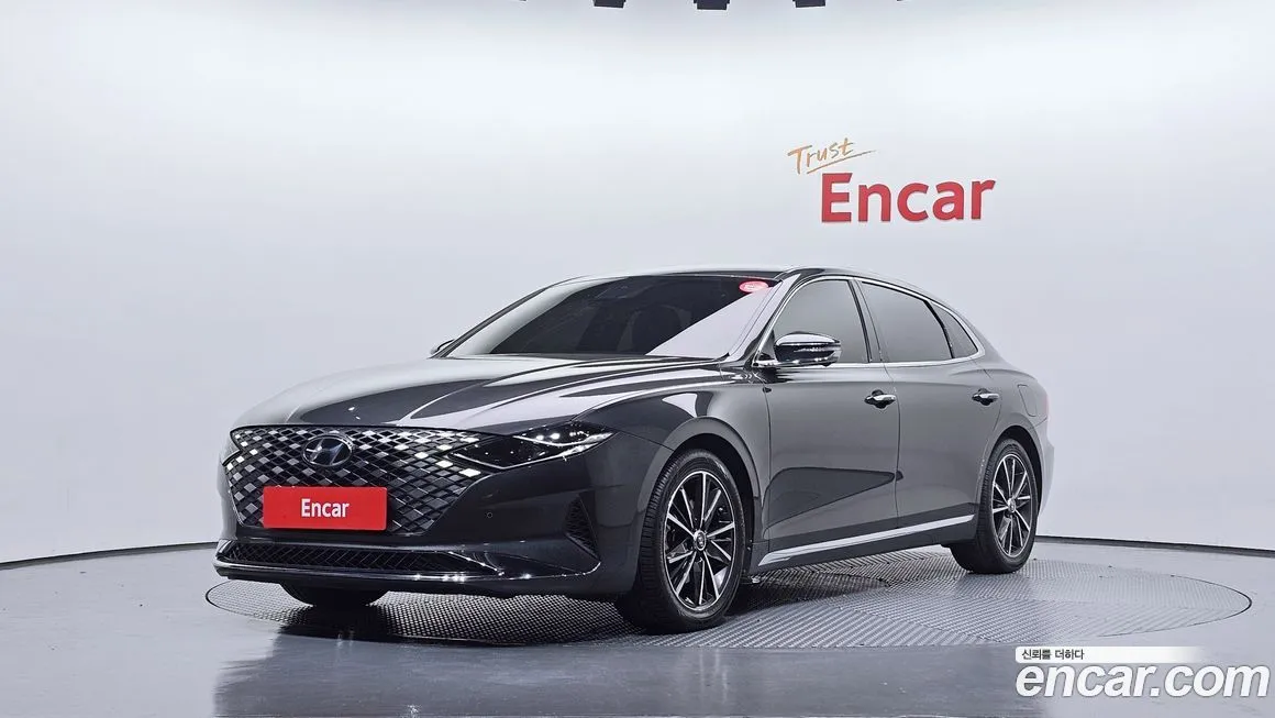 Hyundai Grandeur — фото 1