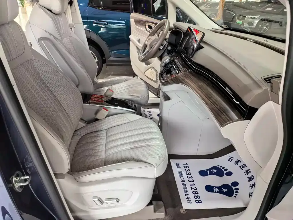 Roewe iMAX8 — фото 5