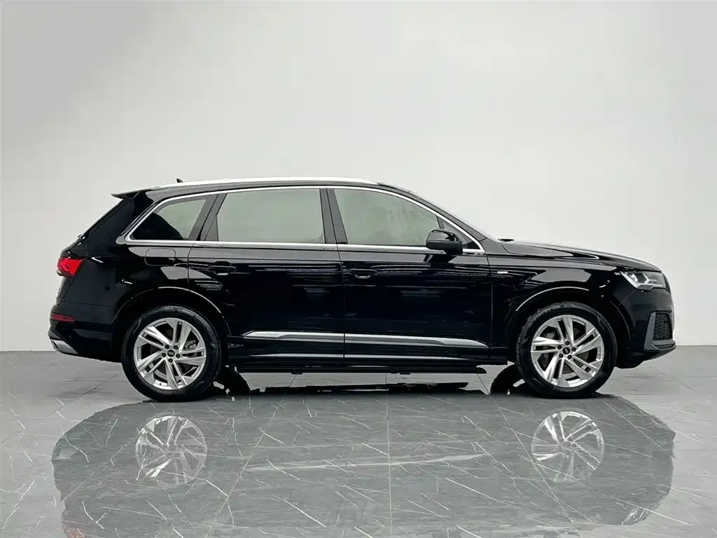 Audi Q7 — фото 5