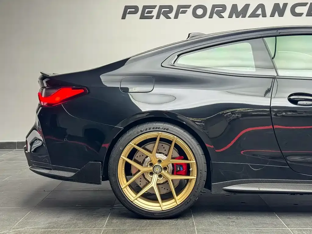 BMW M4 — фото 10