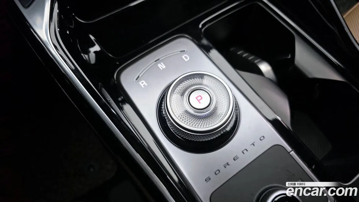 Kia Sorento — фото 10