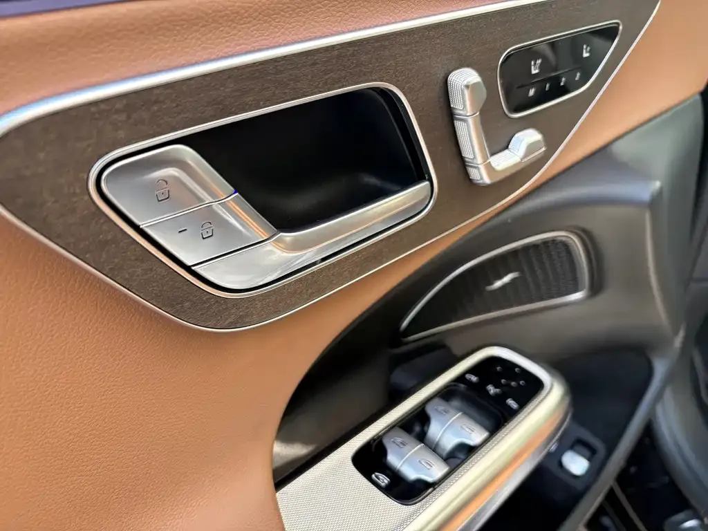 Mercedes-Benz E-Class New Energy — фото 6