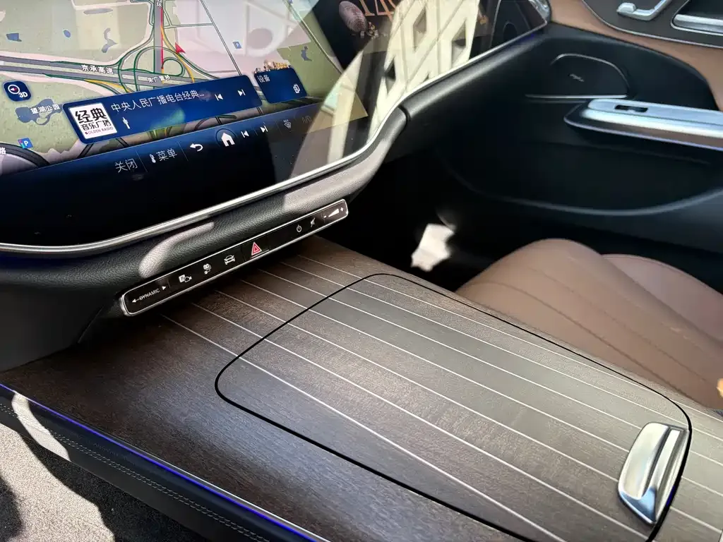 Mercedes-Benz E-Class New Energy — фото 4