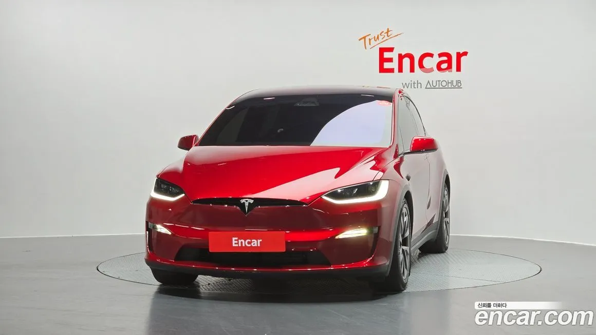 Tesla Model X — фото 3