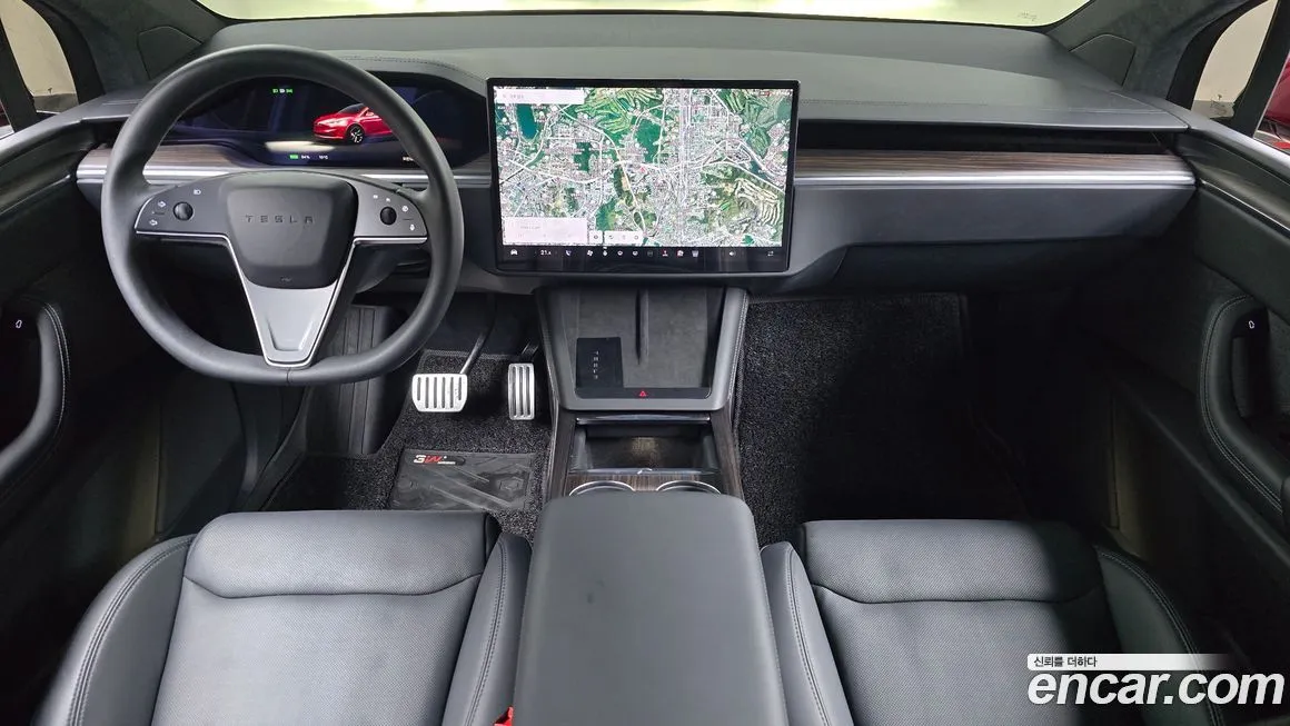 Tesla Model X — фото 8