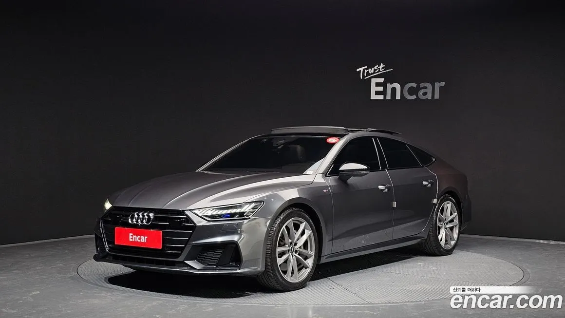 Audi A7 — фото 1
