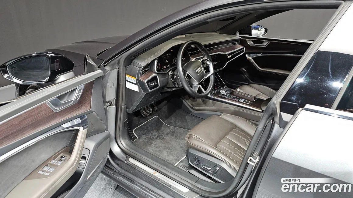 Audi A7 — фото 8