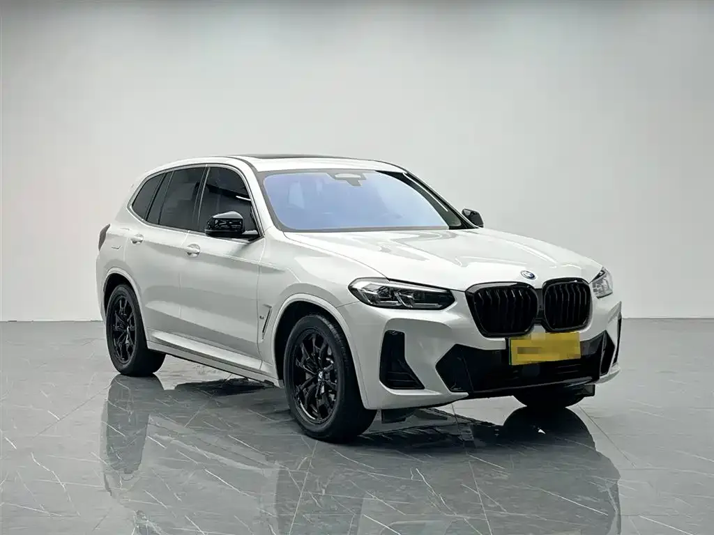 BMW iX3 — фото 8