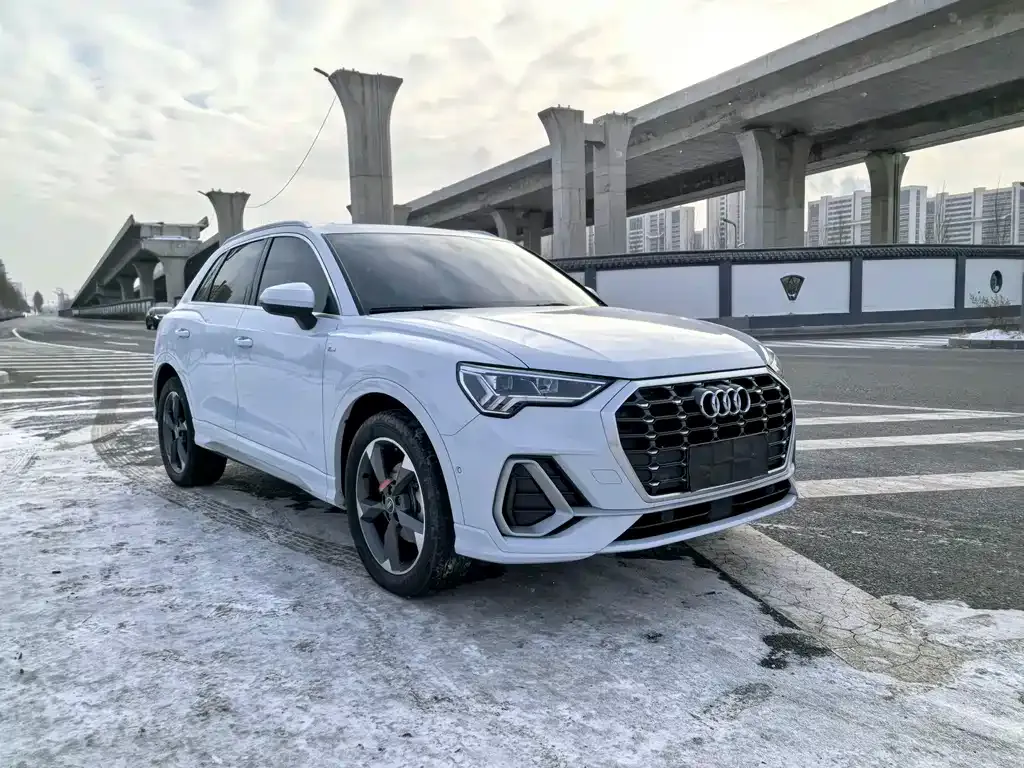 Audi Q3 — фото 5