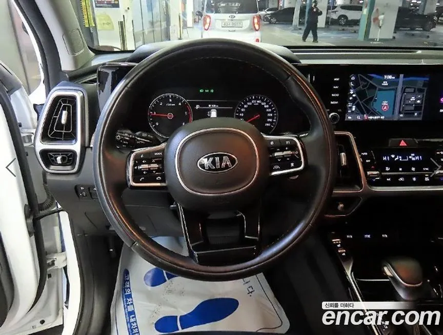 Kia Sorento — фото 4