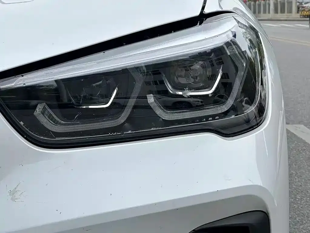 BMW X1 — фото 2