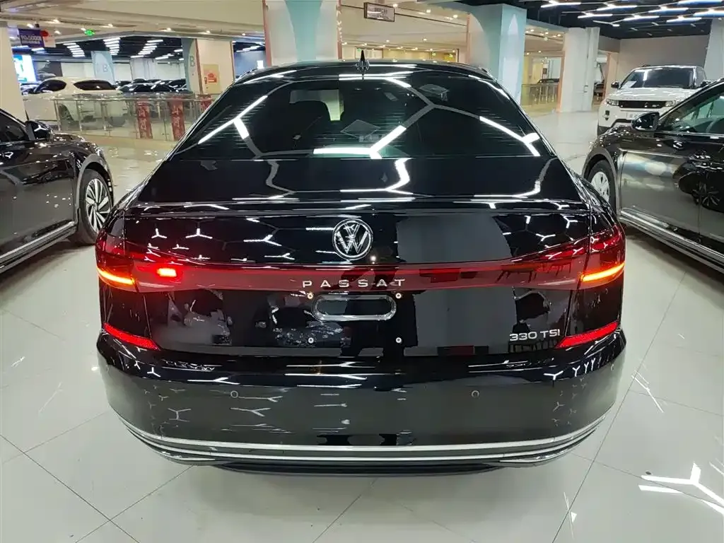Volkswagen Passat — фото 2