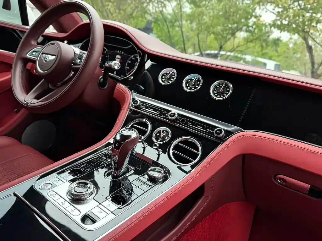 Bentley Continental — фото 8