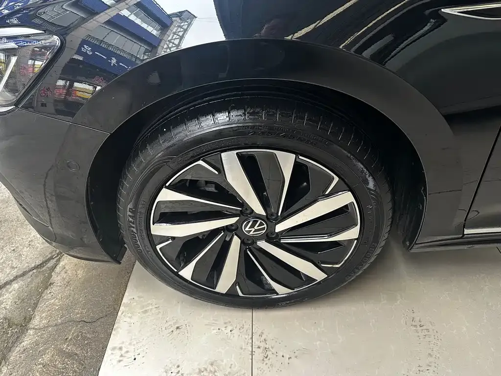 Volkswagen Passat — фото 4