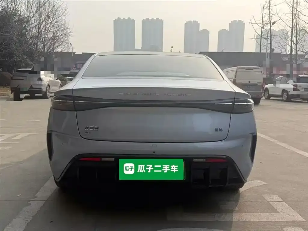 BYD Seal — фото 2
