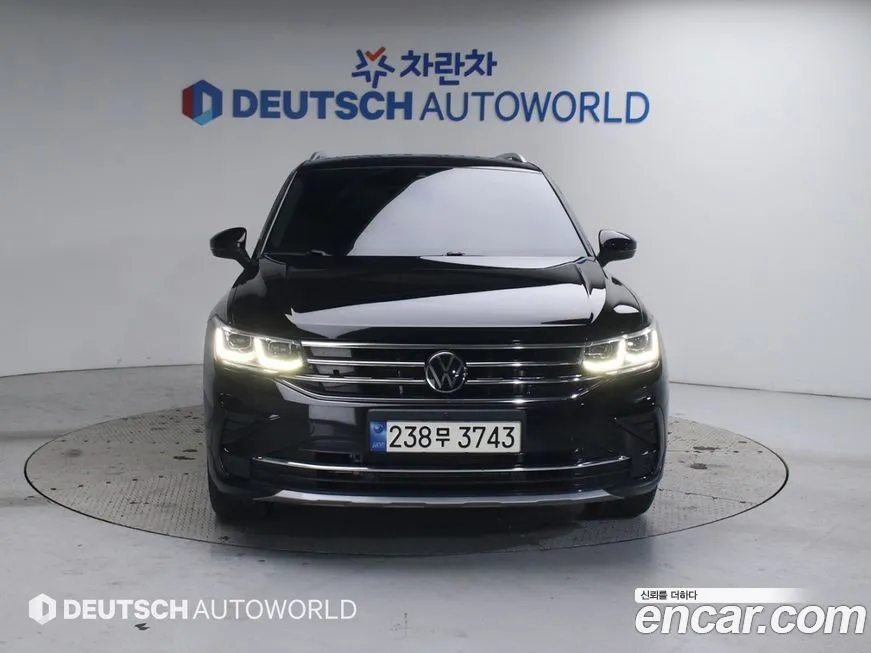 Volkswagen Tiguan — фото 7