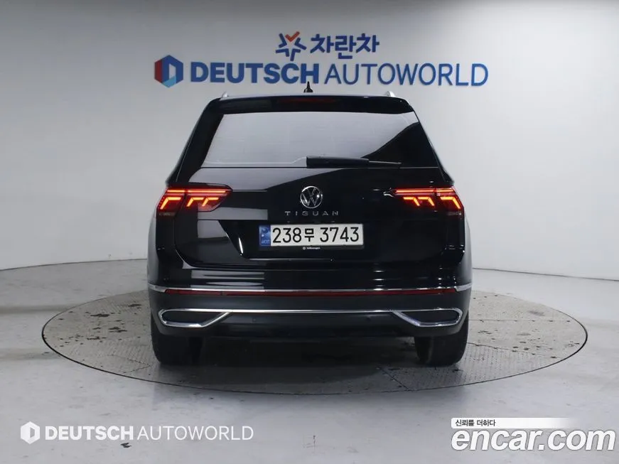Volkswagen Tiguan — фото 6