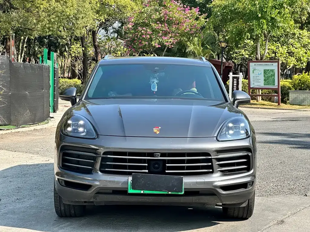 Porsche Cayenne Hybrid — фото 8