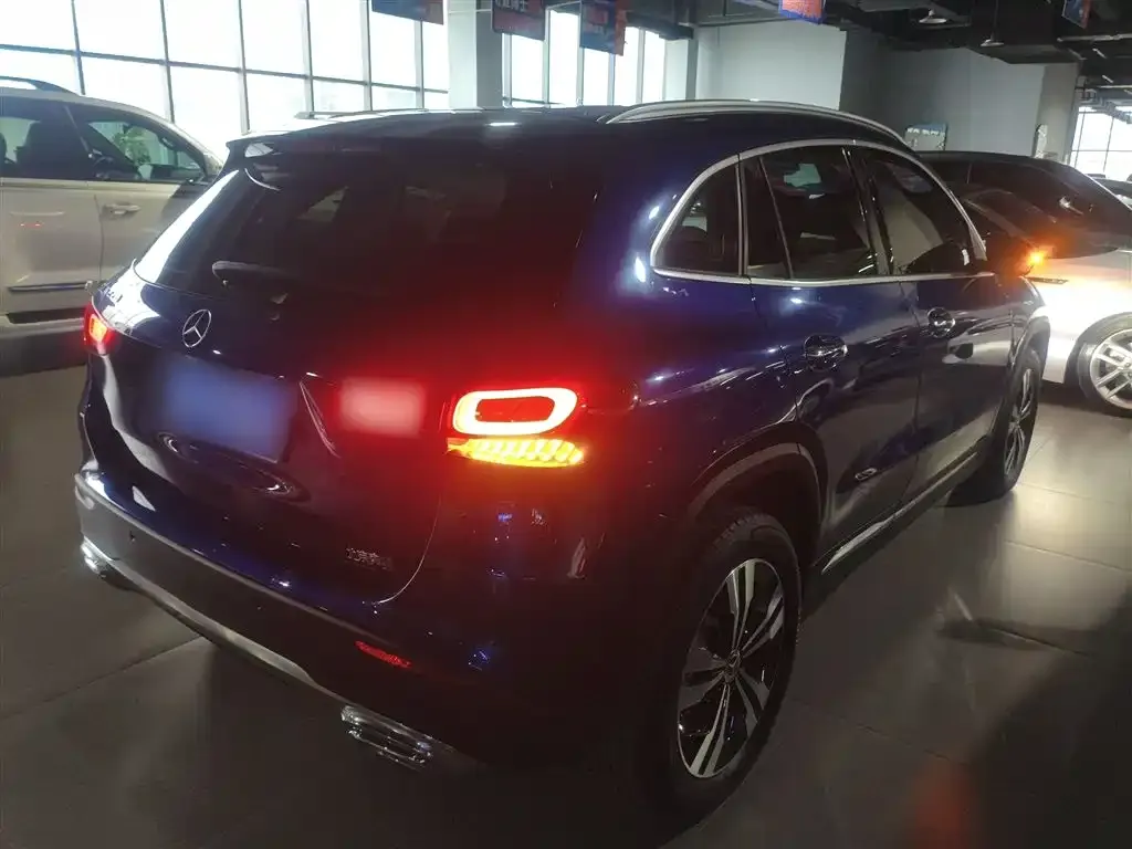 Mercedes-Benz GLA — фото 8