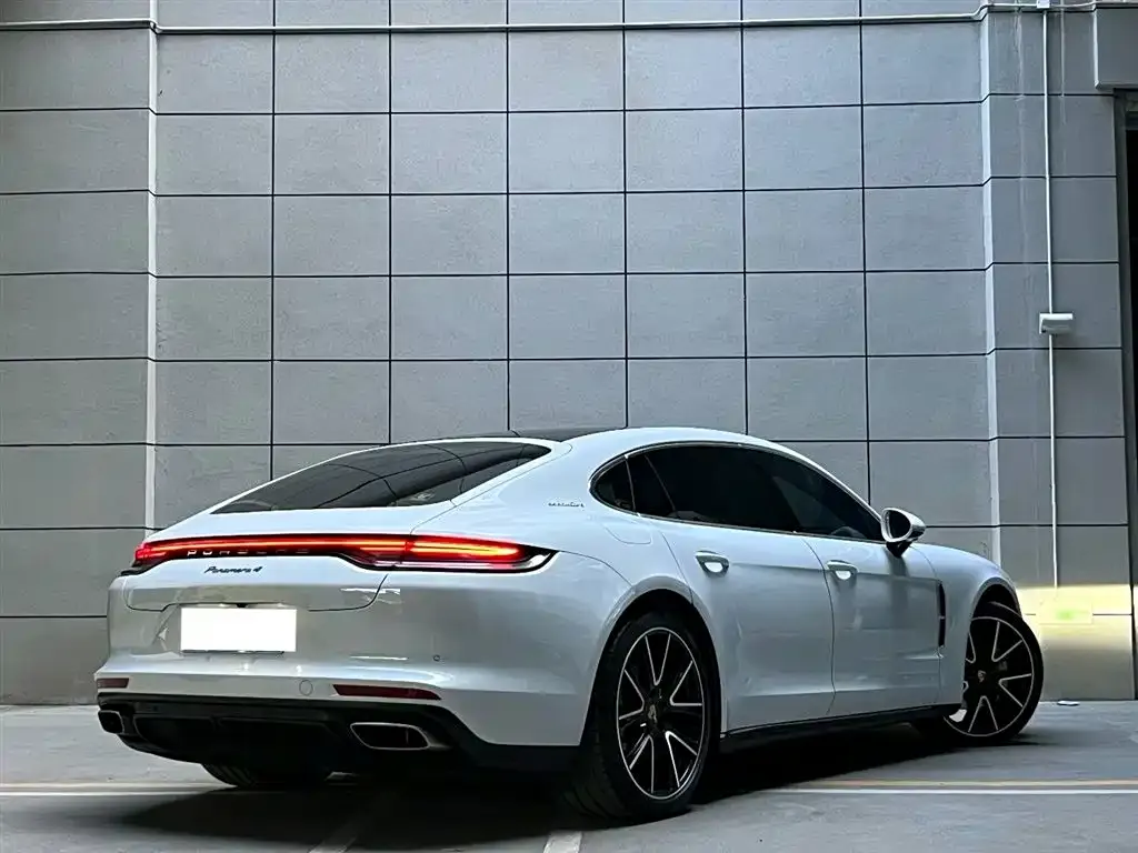 Porsche Panamera — фото 6